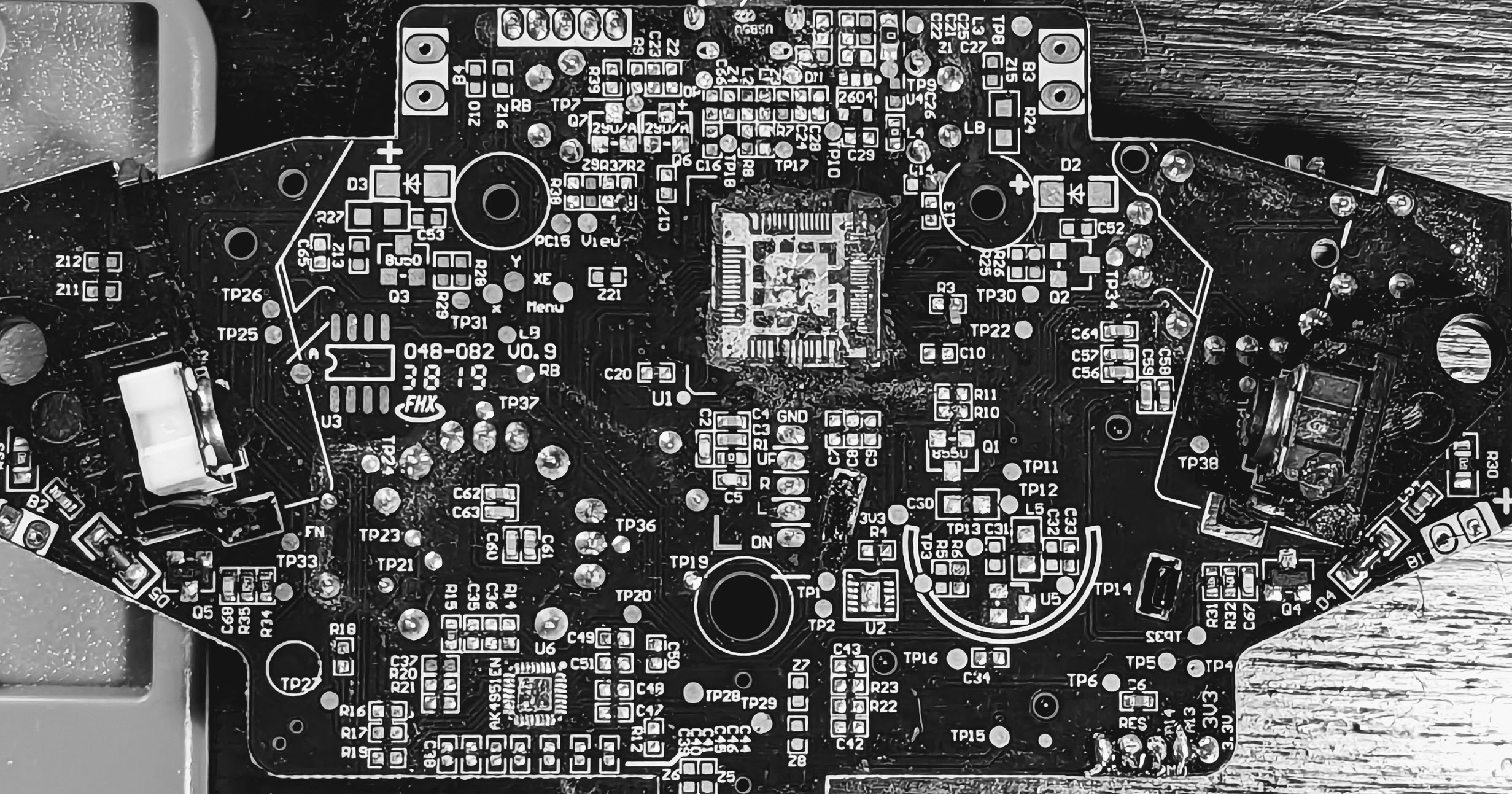Xbox controller PCB with the epoxy-covered main CPU